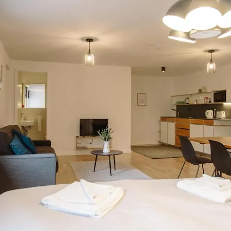 Apartment Madflats S-bahn Friedenau *